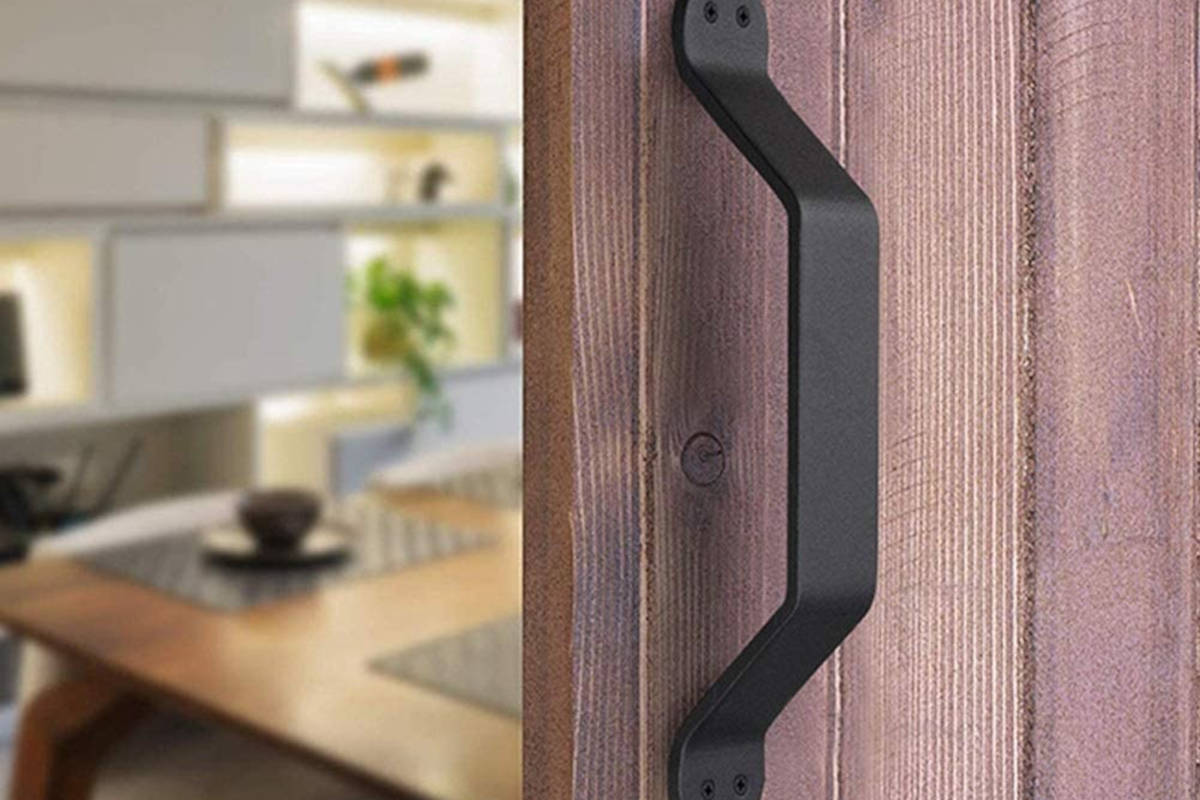 Tiradores metálicos para muebles y puertas